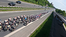 Das Hauptfeld der Bayern Rundfahrt 2015